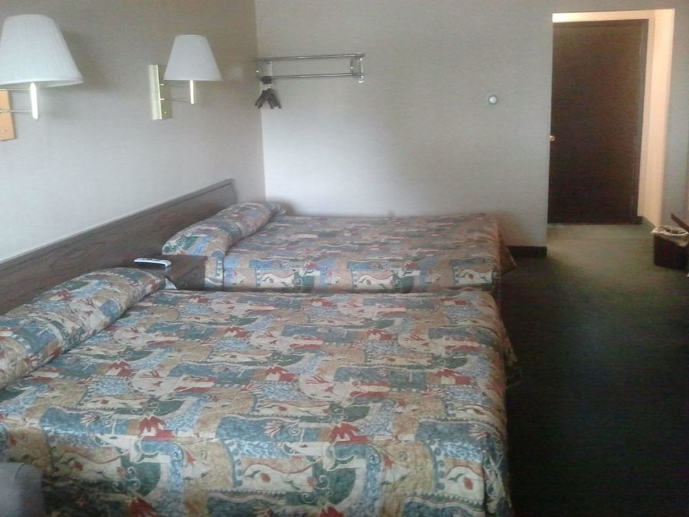 Country Manor Motel Watkins Ruang foto